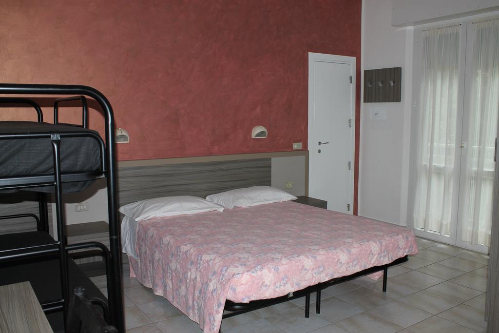 Hotel Costanza Cesenatico Room photo